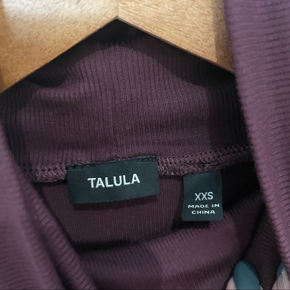 Talula Ribbed Turtleneck Sweater Size XXS Burgundy - Picture 3 of 5